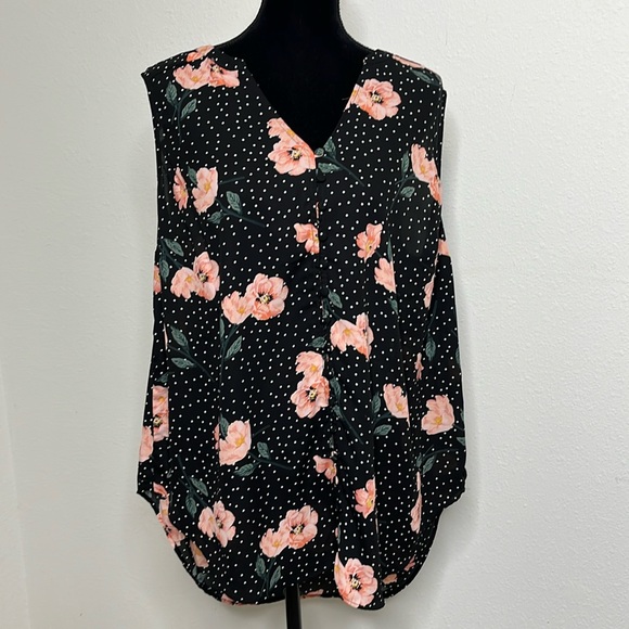 torrid Tops - Torrid Harper size 1 sleeveless semi-sheer button-up floral blouse